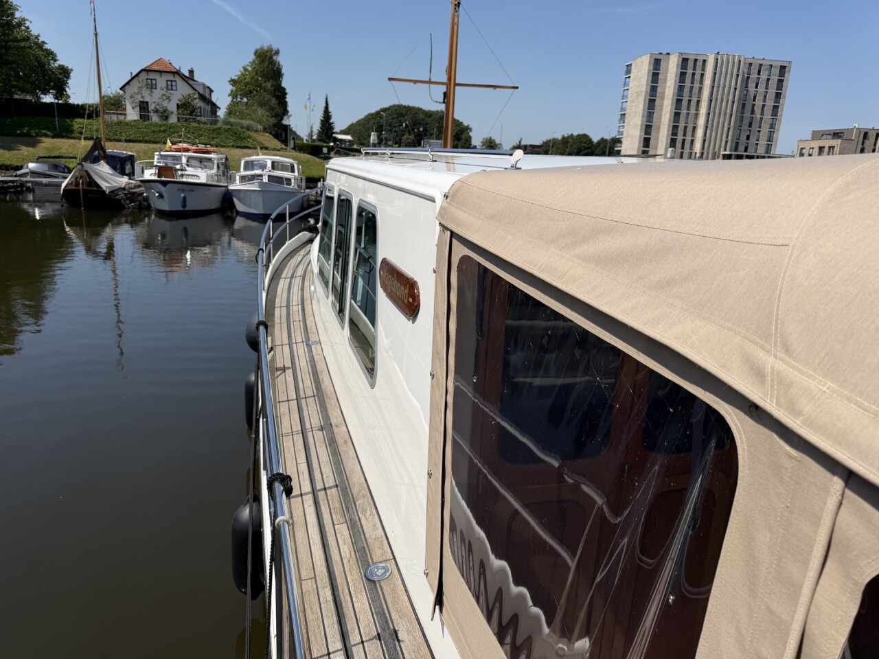 11 A gangboord naar voor BB