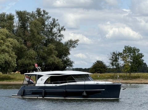 X boarncruiser 1280 Elegance nieuw P2